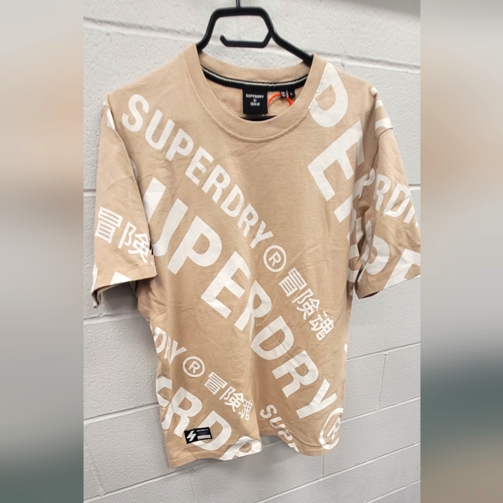 Superdry T-shirt